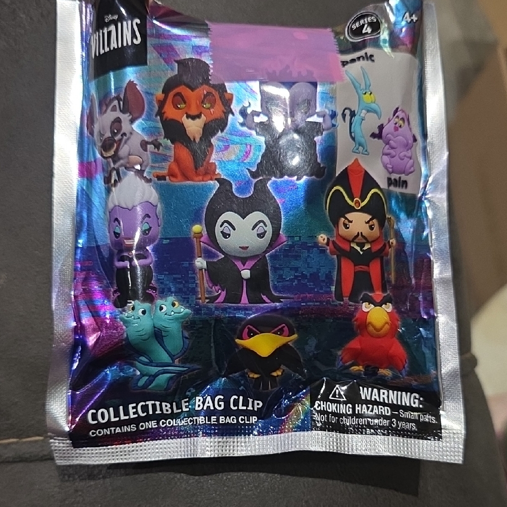 Disney Villains Holographic Collectible Bag Clip Pack - Purple Blue Black